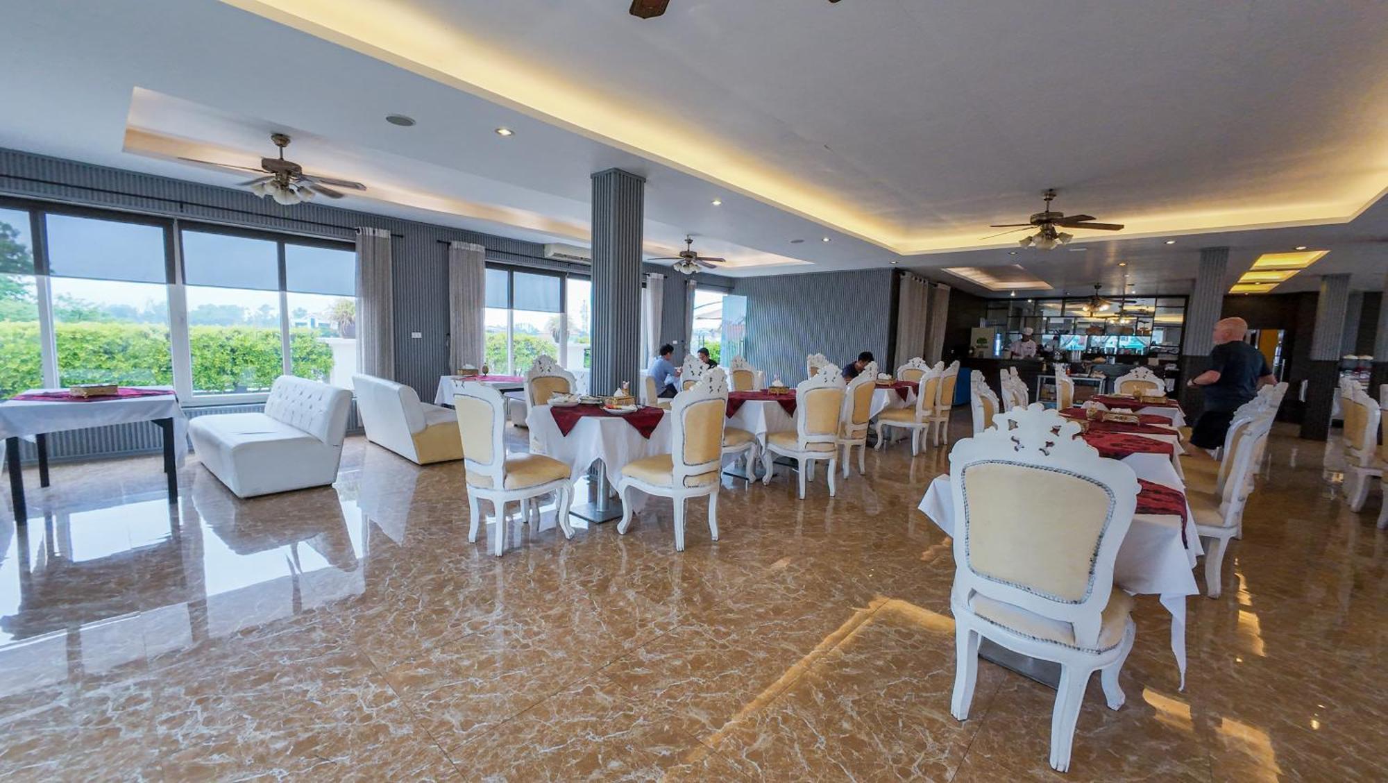 Xaysomboun Hotel & Spa В'єнтьян Екстер'єр фото