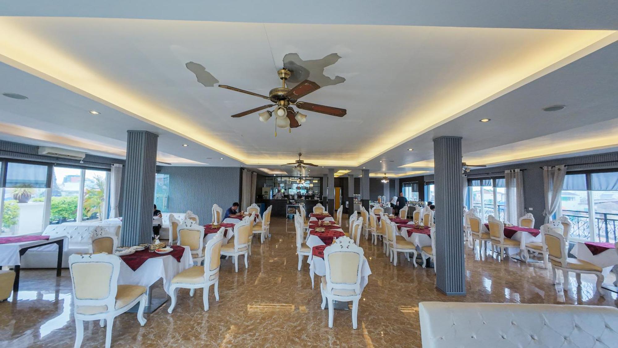 Xaysomboun Hotel & Spa В'єнтьян Екстер'єр фото