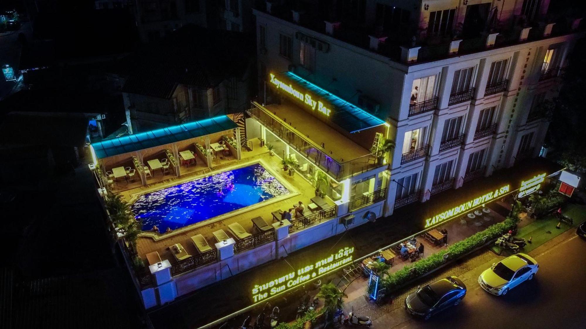 Xaysomboun Hotel & Spa В'єнтьян Екстер'єр фото