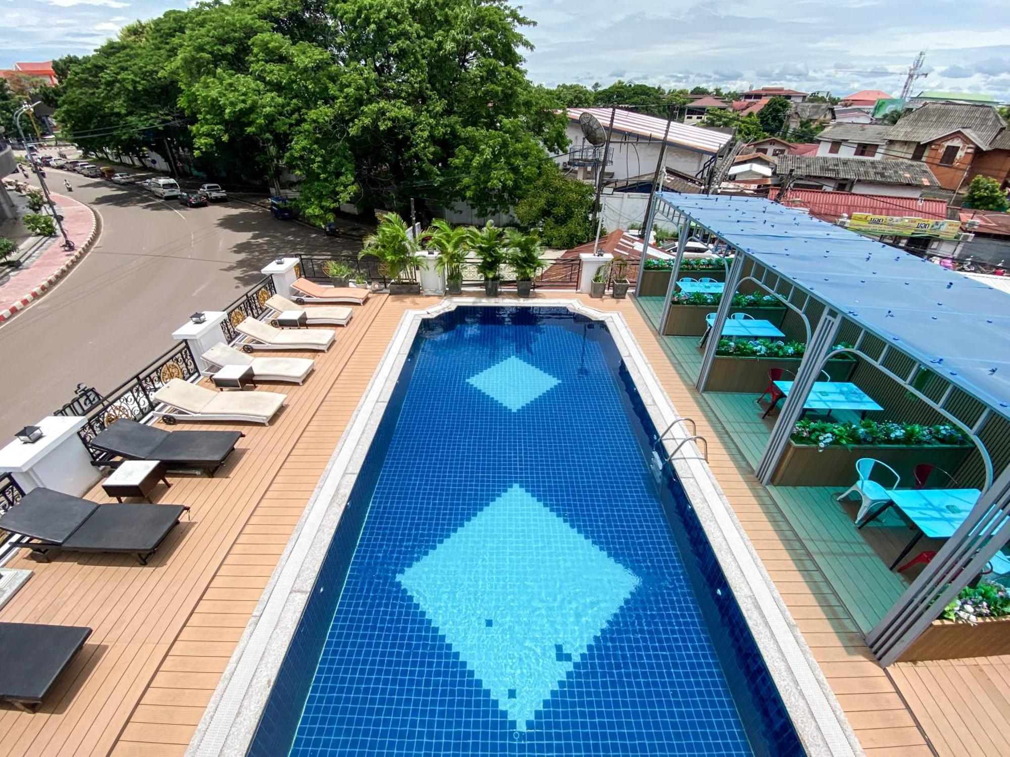 Xaysomboun Hotel & Spa В'єнтьян Екстер'єр фото